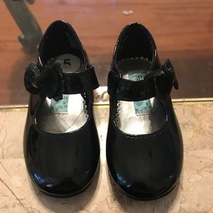 Girls dress shoes